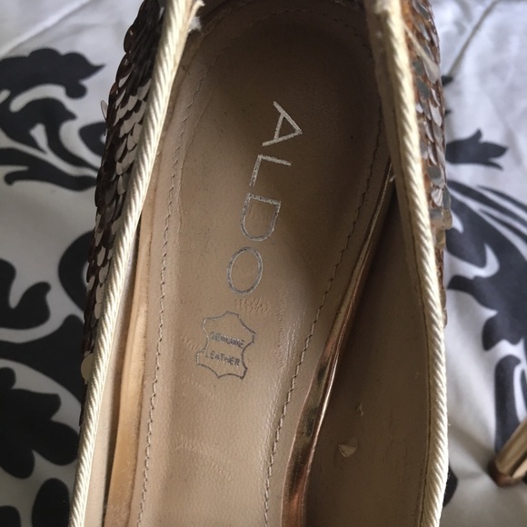 Aldo gold sequined heels! - Picture 2 of 4